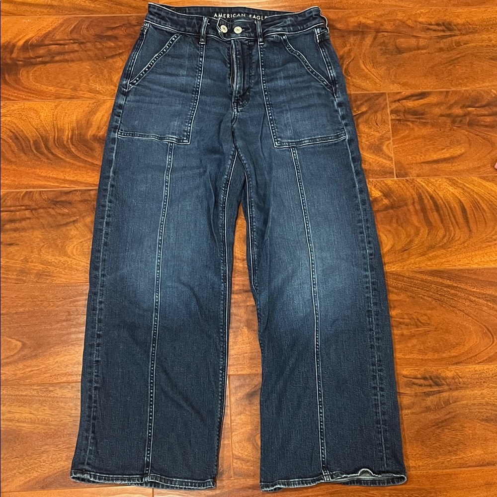 American Eagle Outfitters Women's Wide Leg Short Jeans in Dark Blue